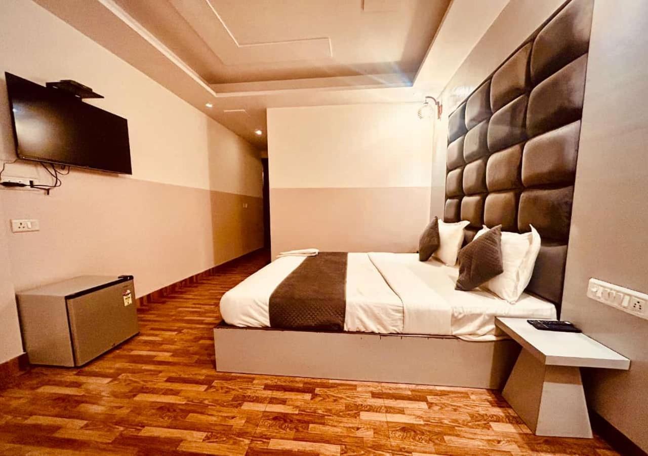 Hotel Airport City New Delhi Extérieur photo