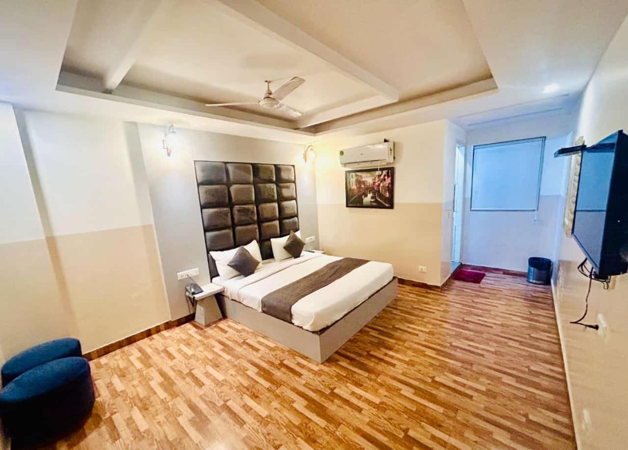 Hotel Airport City New Delhi Extérieur photo