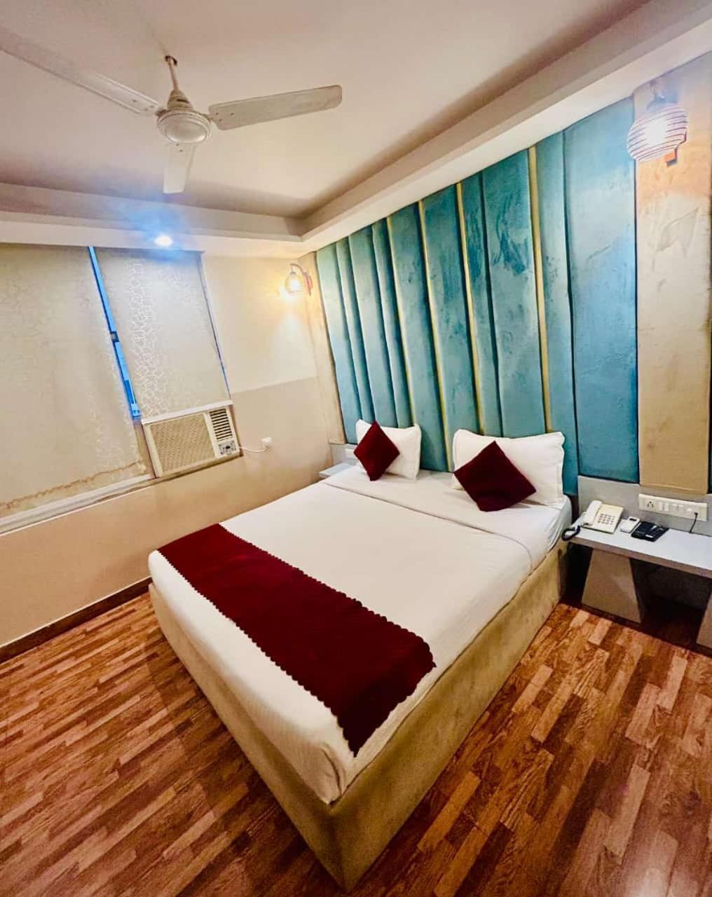 Hotel Airport City New Delhi Extérieur photo