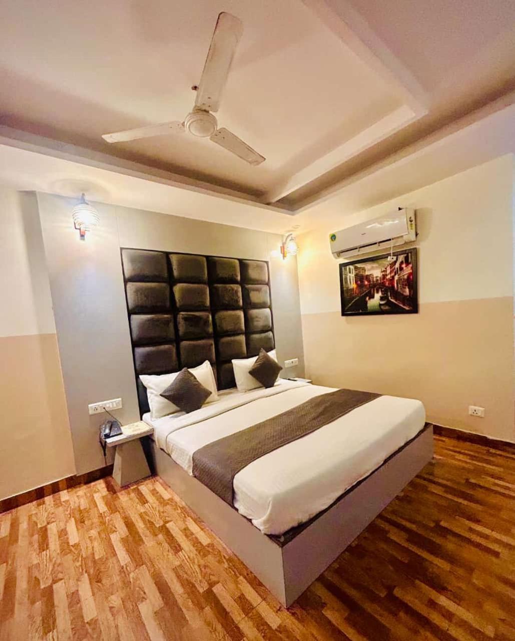 Hotel Airport City New Delhi Extérieur photo